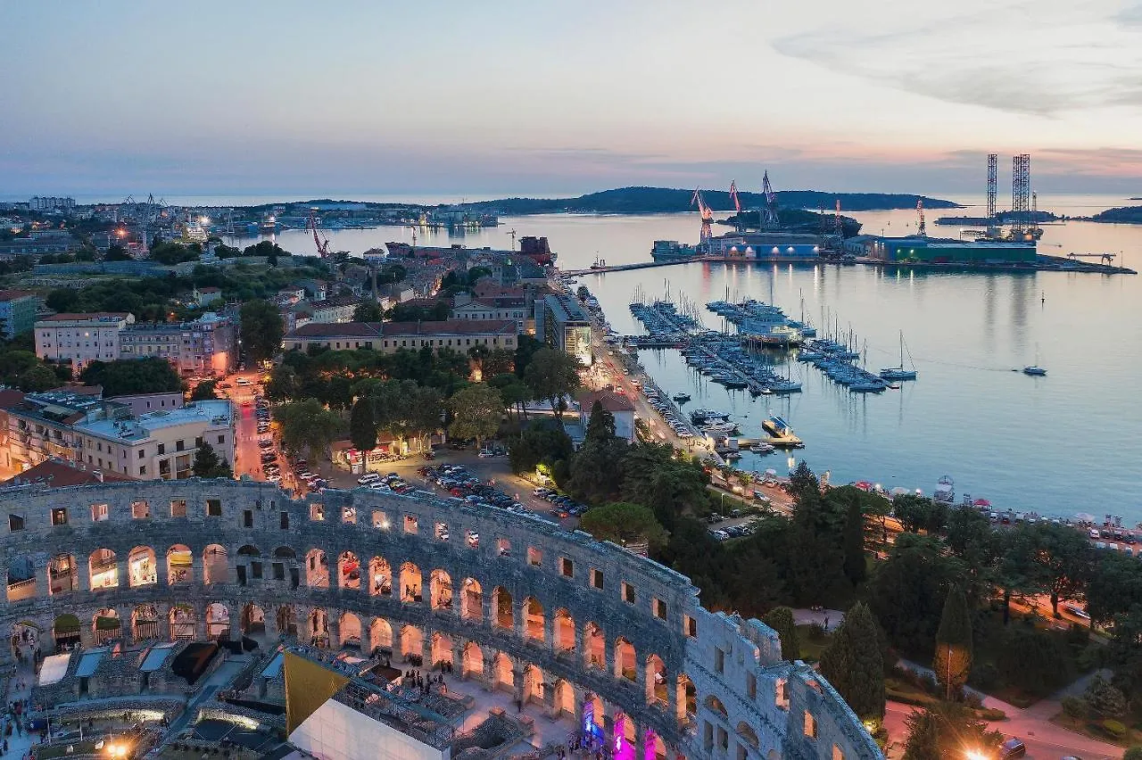 Mimoza Old Town Pula Apartments