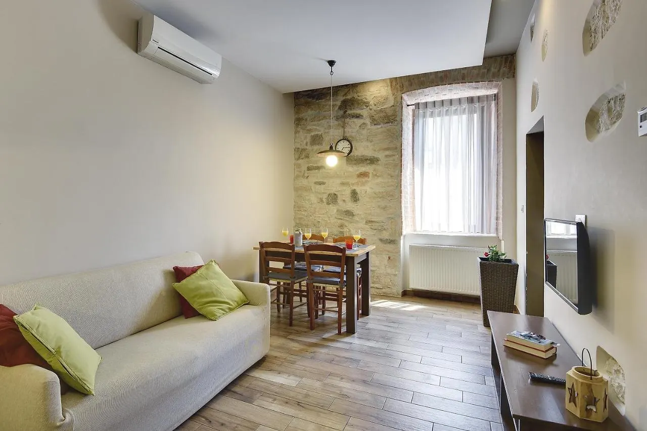 Mimoza Old Town Pula Apartments Croatie